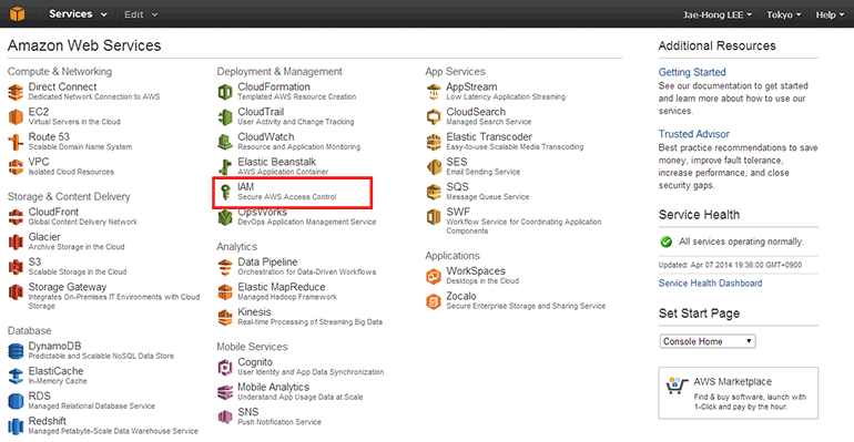 AWS 콘솔로 접속한 뒤 메인 화면에서 Deployment & Management의 <FontIcon icon="iconfont icon-select"/>을 클릭합니다.